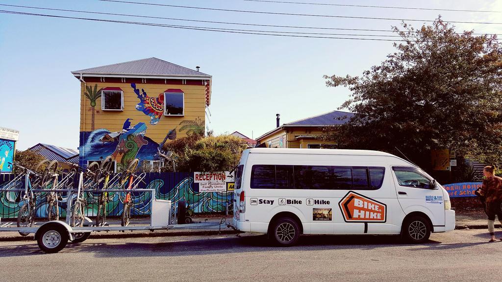 Bazil'S Backpackers Bbh Hostel & Surf School Westport Eksteriør billede