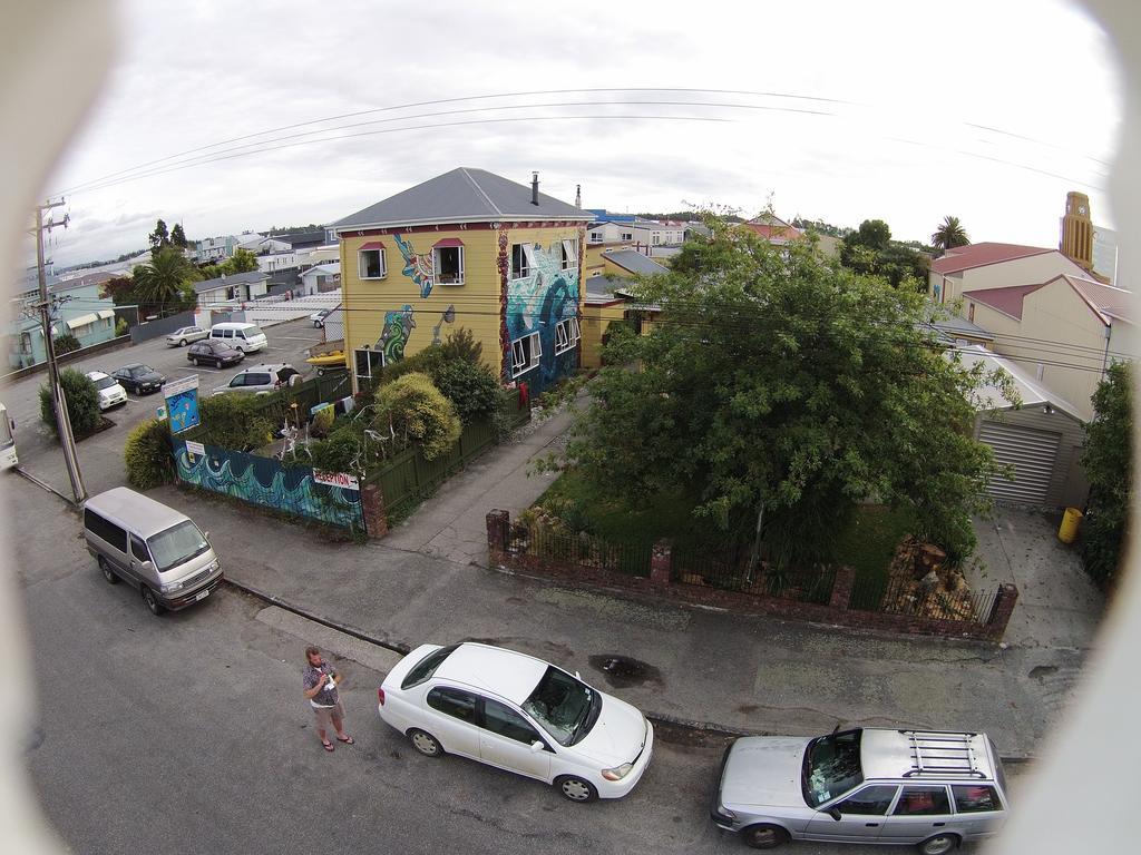 Bazil'S Backpackers Bbh Hostel & Surf School Westport Eksteriør billede