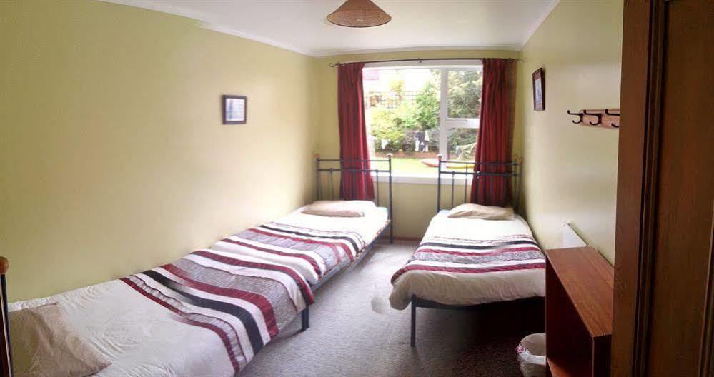 Bazil'S Backpackers Bbh Hostel & Surf School Westport Eksteriør billede